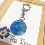 煌めきwhite flower(ブルーマーブル)キーホルダー