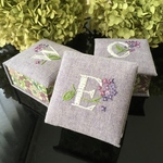 【再販】オーダー　イニシャル手刺繍のbox　紫