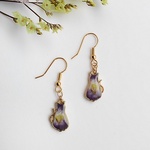 紫の猫ピアス＊レジン＊押し花