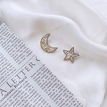 星と月のビジューピアス☆