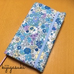 新書、コミックサイズ 青い花柄ブックカバー