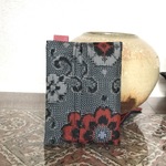 本場村山大島紬の花柄ティッシュケース(黒の裏地)