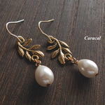～Classic～（送料無料/ピアス/ノンホールピアス/イヤリング/シンプル/大人/綺麗/グラスパール/ドロップ/アンティーク/白）