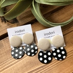 コーデュロイ×ドットピアス