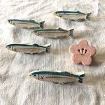 【陶土】サンマ＊秋刀魚のブローチ
