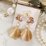 pearl cabochon leaf charm　　