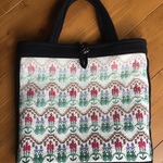 フランス刺繍のトートバッグ