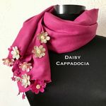 刺繍のお花つき　パシュミナストール「デイジー」ローズ