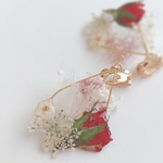 ローズとかすみ草  flower♡flower ドロップ型  earring or  pierce