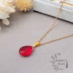 sale！チェコガラスのひとしずくのネックレス（いちご）