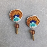 caramel×stick刺繍ピアス