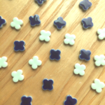 新色☆お花タイルピアス