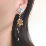 marble☆stone &揺れるleaf ノンホールピアス  