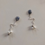 新作★くねくねピアス