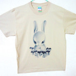 うさぎとビオラ　Tシャツ　ライトベージュ　Mサイズ