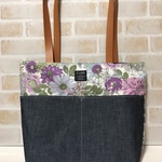 ✳︎送料無料✳︎ショルダートート✳︎ファスナーポケット仕切り付き  ✳︎値下げ致しました✳︎−1000円！