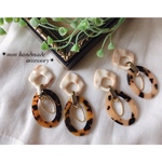 54.マーブルアクリルビーズ×べっ甲リングピアス