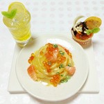 ﾐﾆﾁｭｱ・イクラとサーモンのクリームパスタ