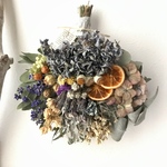 【SALE】  blue×orange 紫陽花×ドライフルーツのドライフラワースワッグ