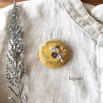 刺繍ブローチ