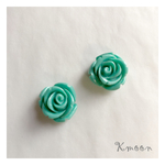 薔薇のピアス(グリーン系)