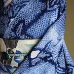 ◇有松鳴海絞り◇【幻想的な薄紺】縦に浮かぶ鉄線花が涼し気　　トールサイズ　お袖長め　裄68ｃｍ　木綿　和裁師手縫い着物