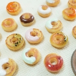 【 SALE 中 】２個選べる ♡選べるドーナツシリーズ(ミニチュアフード,フェイクフード,食品サンプル,オビツ11小物,シルバニアファミリー)