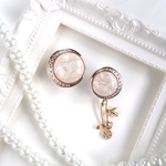 272.moon flower アシンメトリー ボタンピアス◇イヤリング変更可 月 花 パーツ変更