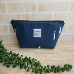 ＧＯＯＳＥ刺繍ネイビー◇メイクポーチ　紺色　鳥