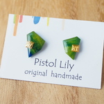 No.21085 made by PISTOL LILY