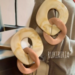 RUKIRIRIA #370 ベージュ×スモーキーピンク チェーンピアス  大ぶりピアス 大ぶりイヤリング 