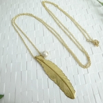 《再再販》ゴールドフェザー×コットンパールネックレス　Ｎ056