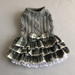 グレー・ケーブルニット＊紺系チェック柄フリフリスカートのワンピ