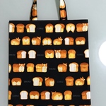  【1点のみ】A4sizeのトートバッグ  🐶CORGI BREAD🍞黒