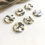 レジン素材のカラフルパーツ 4個 beige×gray #59