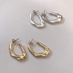 シンプルフープピアス