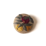 【受注制作】 セザンヌの林檎  刺繍 ブローチ    