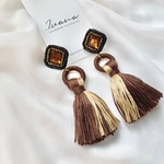 【brown×gold】大ぶりタッセル×刺繍ビーズ ピアス/イヤリング