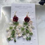 クリスマスタティング☆真紅の小さなバラが可愛いピアス