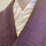 半衿 ZEBRA  クロスステッチで軽やかにゼブラ アニマル柄 刺繍 半襟 ライトグレー銀鼠