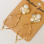 【結婚式・パーティ】おおぶりピアス/イヤリング