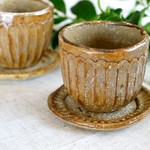 茶色いしのぎ湯呑＆ソーサー（２つセット）