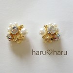 キラキラビジュー　＆　ゴールドフラワー　クリスタル　ピアス