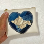 感謝セール品❤️アップリケねこ柄😻肉球付き💖ソフトレザー 便利ラミネート ミニポーチ