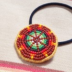 ネイティブ柄 ビーズ刺繍 コンチョ風ヘアゴム  ほっこりおちつく木と土の感じ