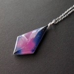 【天空星(Purplish red)】ロングネックレス