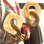 RUKIRIRIA #375 大人気 ベージュ×ブラウンピアス  大ぶりピアス 大ぶりイヤリング 