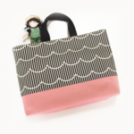 ♪🧸なみなみしましま🧸 Black×Pink かわいいレッスンバッグ♪