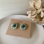 ビーズ刺繍ピアス（ピスタチオ）