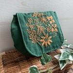 刺繍マカロン!?ポーチ　『街路樹』グリーン